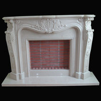Versailles-Kamin aus portugiesischem Lios-Marmor.